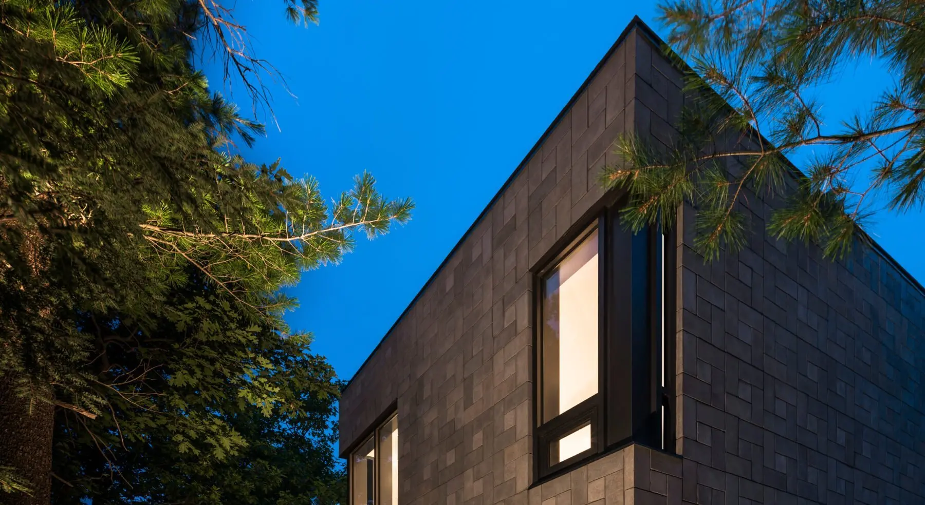 Chelsea Hill House exterior details and windows