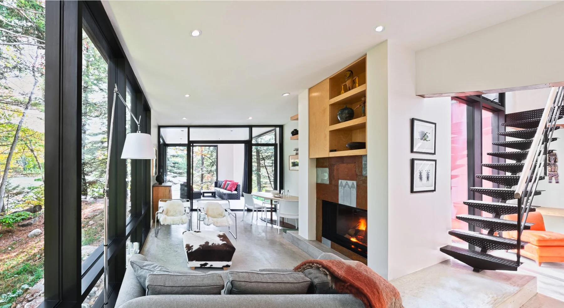 Wide-view of Hill-Maheux Cottage living area view outdoor views